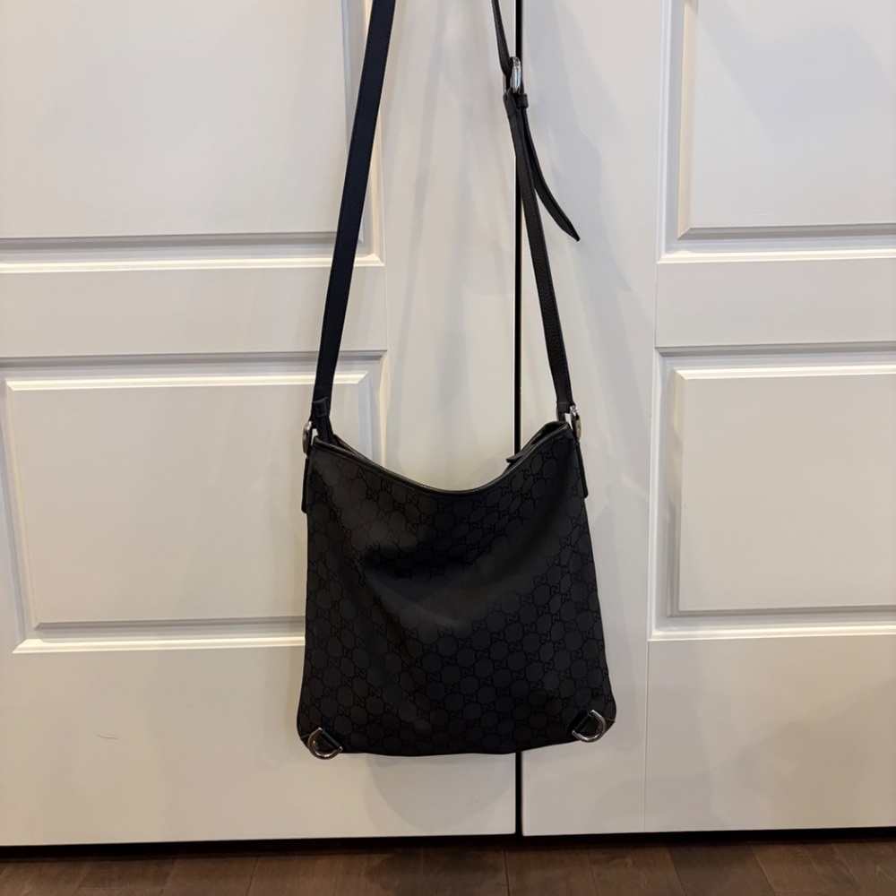 Authentic Gucci crossbody handbag - Picture 3 of 5